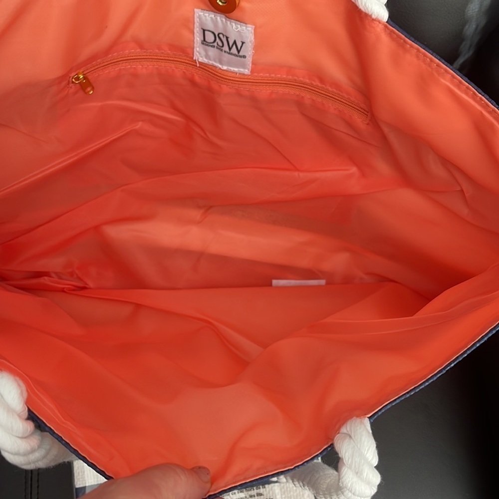 DSW tote and cosmetic’s bag - Picture 6 of 7